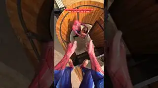 SPIDER-MAN'S BRO HELPED SPIDER-MAN GET RID OF THE CRAZY GIRL IN LOVE #spiderman #crazygirl #funny