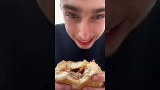 Reviewing Port of Bristol YFC&rsquo;s the belly boys sausage, bacon, mushroom and cheese bap 