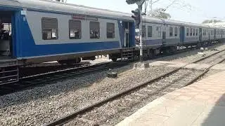 Parli Vaijnath Miraj Demu Express at Latur Road