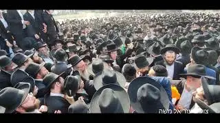 Tens of Thousands Attend Funeral of Rabbi Nissim Karelitz