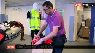 Hvordan laver du et årligt tjek af en oppustelig redningsvest?