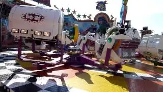 Straubinger Gäuboden Volksfest 2011  Fahrgeschäft Roll Over Schaustellerbetrieb Zinnecker Patrick