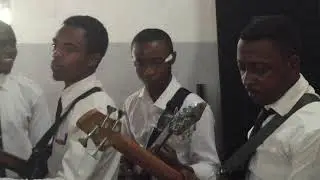 Nzolele Kota Ku Zulu - Chorale Centre Ngamaba 2015