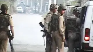 Four cops injured in encounter with militants near Srinagar: sources