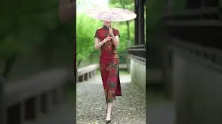 Pink Parasol & Green Trees #Qipao 🌳💖