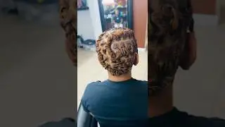Stand out with this color & style combination 🥵 #stylesbynala #locgoals #locinspiration