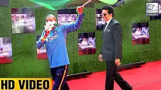 Sachin Tendulkar's GRAND Welcome By His BIGGEST Fan At Premiere | Sachin A Billion Dreams | LehrenTV