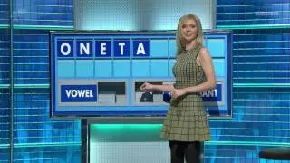 Rachel Riley | Mon 6th March 2017 |  Green Mesh dress + tights