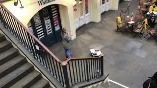 Opera singer in London
