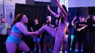 Пэрис Ван Дейл против Авы Эверетт (Chaotic Wrestling)