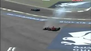 Massa spins in front of Alonso F1 Bahrain GP 2006