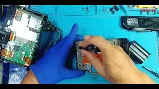 nikon D7000 lcd screen replacing