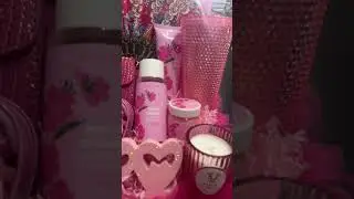 Mother&rsquo;s Day Hot Pink Purse Gift Concept #trending #mothersday #viralvideo