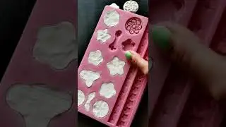 uavezzyart Body mold shape.erial is applied to the surface of the model's body #drawng #mld #uavezzy