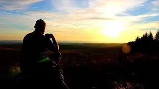 The awakening of Nature, a Spring hike to witness a blazing sunset