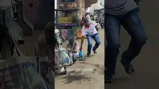 Giving Food To Poor People | Helping Poor People | Poor People Help Video | Helping Video #shorts