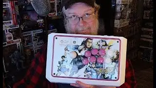 Scrooge fixes his Mad Catz Femme Fatale Fight Stick.