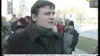 Jovanović ispred PU Novi Sad: Sramota!