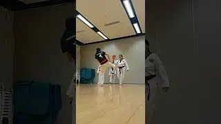 Jump Front Kick 