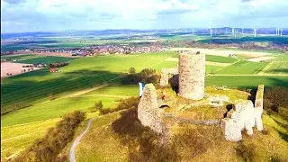 Со своими девочками поднялись на Бург Дезенберг Warburg city  достопримечательность Германии