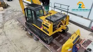 The cat323 ordered by the customer is being packed and shipped to the port🏗#Excavator #usedexcavator