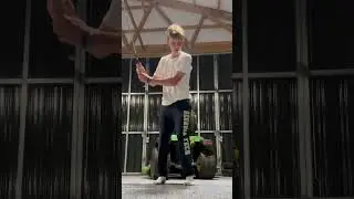🏌️&zwj;♂️🏌️&zwj;♂️ #golf #trickshots #lol