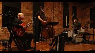 Larry Gray Trio performs 