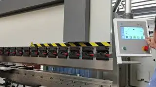 160Ton 6000mm Torsional axis NC bending machine operating best price.