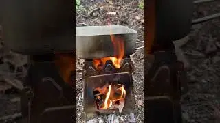 Fire Box Stove 🔥🔥🔥 #nature #bushcraft #campfire #wilderness_life_food #wildernesscamping #shorts
