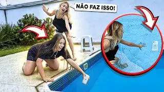 JOGUEI O IPHONE QUE DEI PRA LAYNNE NA PISCINA FUNDA! (Passei dos limites)