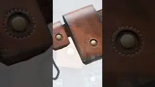 Leather pocket bags on belt