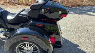 2020 Harley-Davidson Tri-Glide Ultra in Vivid Black