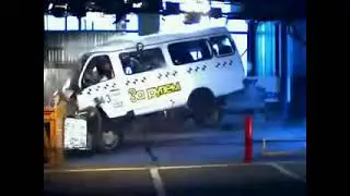 Gazelle Van 64 KM/H Moderate Overlap Crash Test