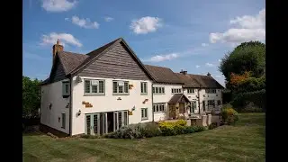 Residence 9 The Lodge Cotswold Green on Grained White