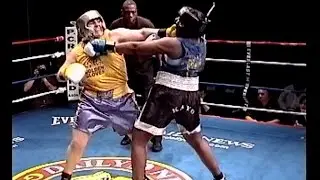 Sonya Lamonakis / Shuvonna Moore : New York Golden Gloves 2009 : 178+ lb. full fight
