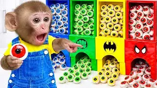 Mono Luna y su beb&eacute; descubren una m&aacute;quina m&aacute;gica de caramelos de colores ✨🐒🍬 | MONO LUNA ESP