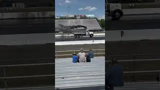 Peterbilt dump truck race #peterbilttruck