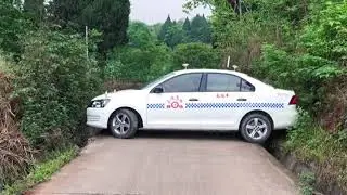 Car Vs U-Turn | Impossible U-turn Challenge