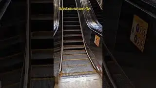 look closely 🤗#sensor #escalator#technology #singapura #newyoutuber