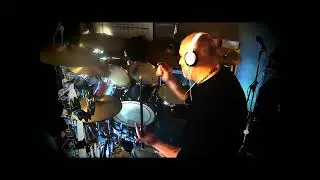 MEET ME HALF WAY  Kenny Loggins DRUM Cover