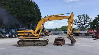 JCB JS130 Digger