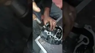 how to head valve open 😱🔥 #short#bike #mechanic #video