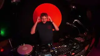 RRFM &bull; Who's Susan w/ Axefield & omkesizze &bull; 20-12-23
