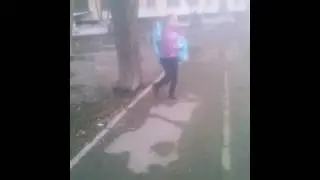 Подруга Анжела Танцует под песню" Грибы-Тает Лед"