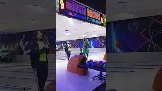 Muse, Bowling