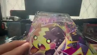 Unboxing a Morpeko V-union Pok&eacute;mon box with me