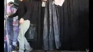Stool Levitation illusion - www.king-magic.com - wholesale magic