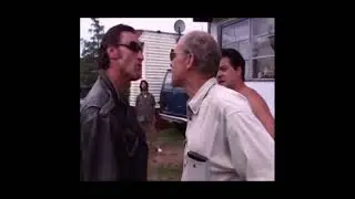 HERE&rsquo;S FUCKIN CYRUS