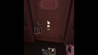 Using the skeleton key on a normal door in Roblox Doors #shorts