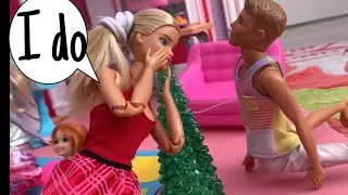 Ken Proposes To Barbie At Christmas Party !